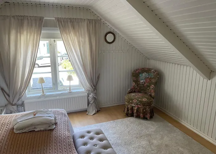 Pia\'S House